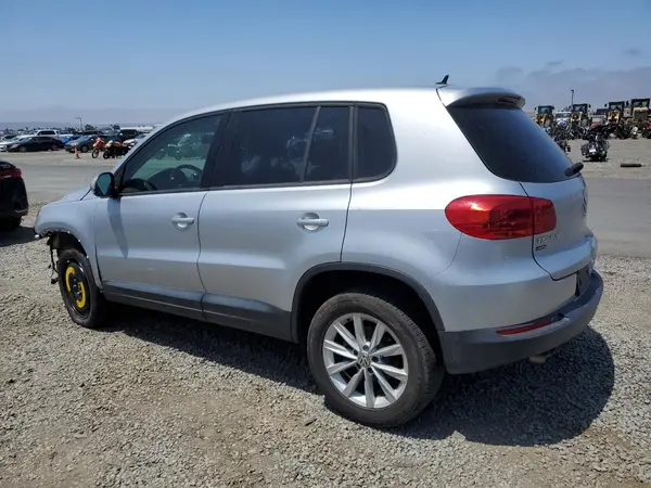 WVGAV7AX8HK054068 2017 VOLKSWAGEN TIGUAN - Image 2