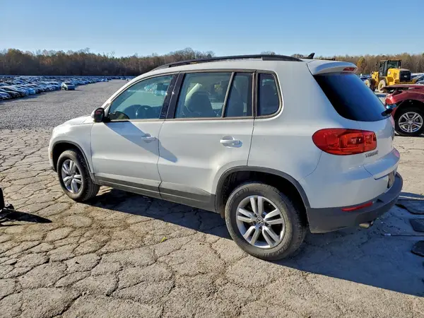 WVGAV7AX8HW508425 2017 VOLKSWAGEN TIGUAN - Image 2