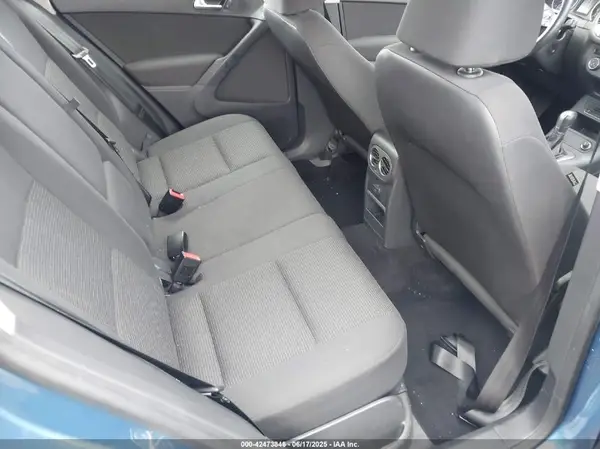 WVGAV7AX8JK003868 2018 VOLKSWAGEN TIGUAN - Image 8