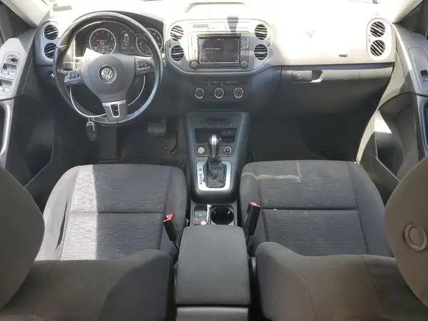 WVGAV7AX8JK006060 2018 VOLKSWAGEN TIGUAN - Image 8