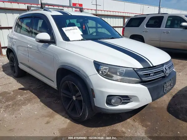WVGAV7AX9GW026478 2016 VOLKSWAGEN TIGUAN - Image 1