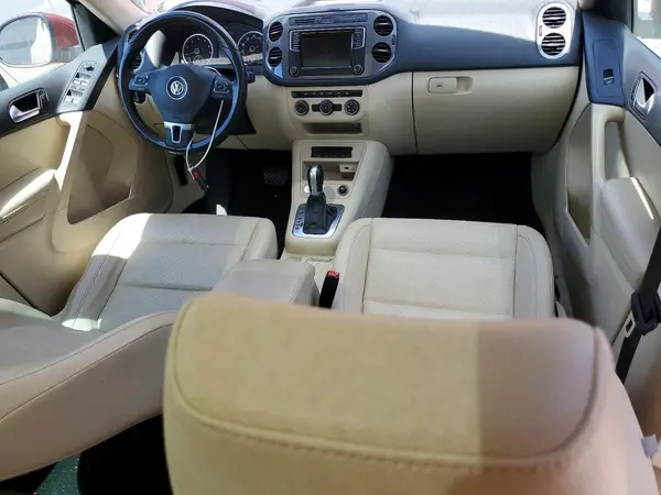 WVGAV7AX9GW052529 2016 VOLKSWAGEN TIGUAN - Image 8