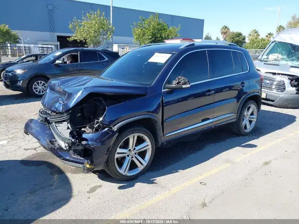 WVGAV7AX9GW085420 2016 VOLKSWAGEN TIGUAN - Image 2