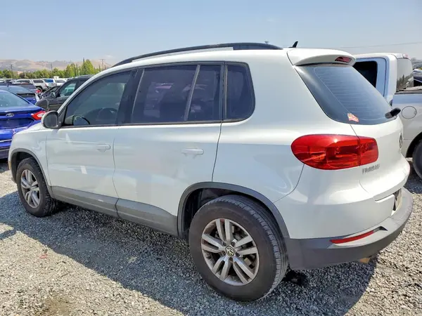 WVGAV7AX9GW502258 2016 VOLKSWAGEN TIGUAN - Image 2