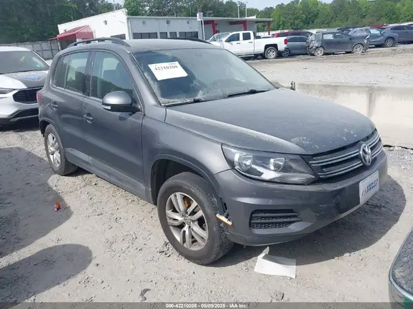 WVGAV7AX9GW511221 2016 VOLKSWAGEN TIGUAN - Image 1