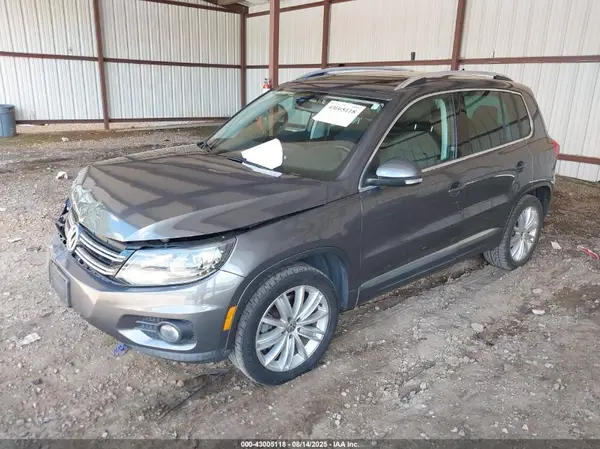 WVGAV7AX9GW526060 2016 VOLKSWAGEN TIGUAN - Image 2