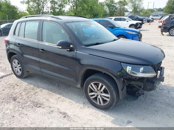WVGAV7AX9GW526737 2016 VOLKSWAGEN TIGUAN - Image 1