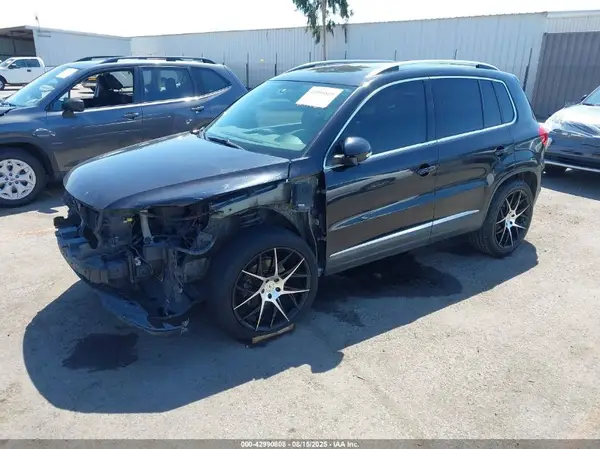 WVGAV7AX9GW537429 2016 VOLKSWAGEN TIGUAN - Image 2