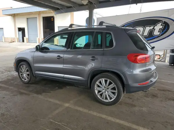 WVGAV7AX9GW544428 2016 VOLKSWAGEN TIGUAN - Image 2
