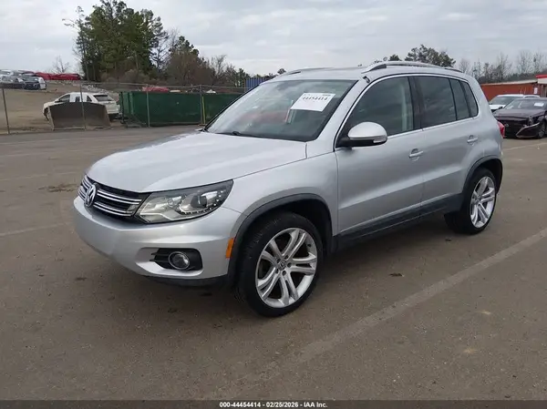 WVGAV7AX9GW553419 2016 VOLKSWAGEN TIGUAN - Image 2
