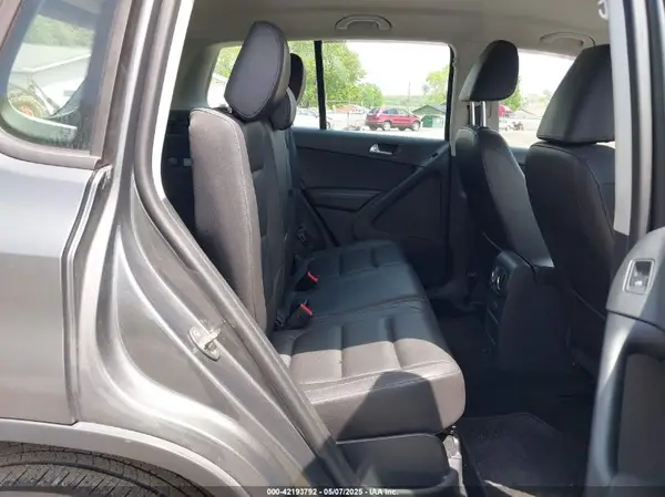 WVGAV7AX9GW573007 2016 VOLKSWAGEN TIGUAN - Image 8