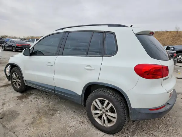 WVGAV7AX9GW582600 2016 VOLKSWAGEN TIGUAN - Image 2