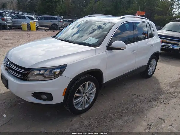 WVGAV7AX9GW598084 2016 VOLKSWAGEN TIGUAN - Image 2