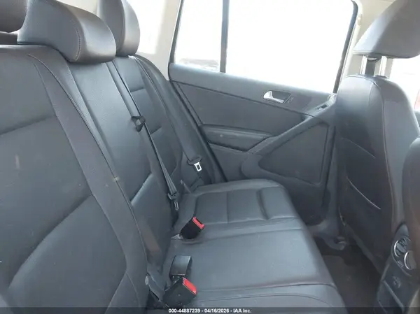 WVGAV7AX9GW598215 2016 VOLKSWAGEN TIGUAN - Image 8