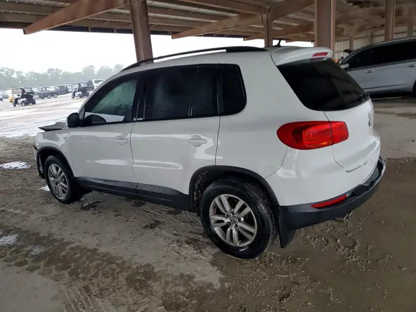 WVGAV7AX9GW602022 2016 VOLKSWAGEN TIGUAN - Image 2