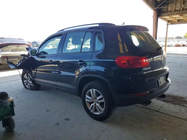 WVGAV7AX9GW603204 2016 VOLKSWAGEN TIGUAN - Image 2