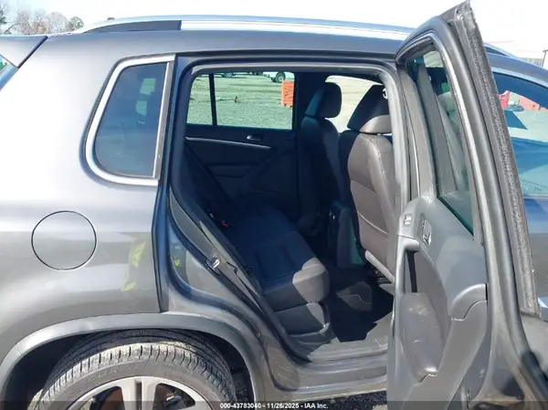 WVGAV7AX9GW603929 2016 VOLKSWAGEN TIGUAN - Image 8