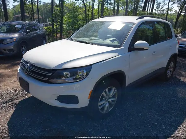 WVGAV7AX9GW604563 2016 VOLKSWAGEN TIGUAN - Image 2