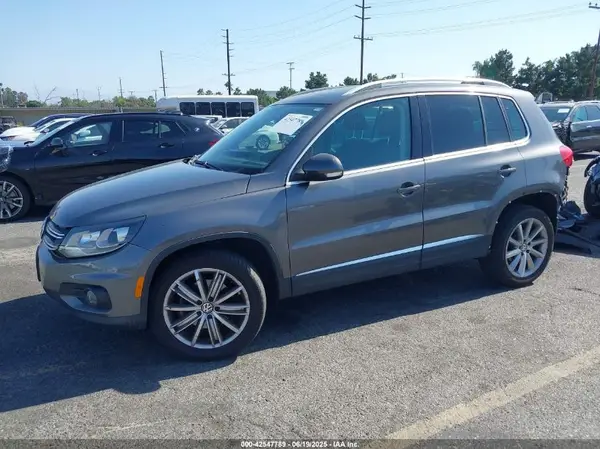 WVGAV7AX9GW616132 2016 VOLKSWAGEN TIGUAN - Image 2