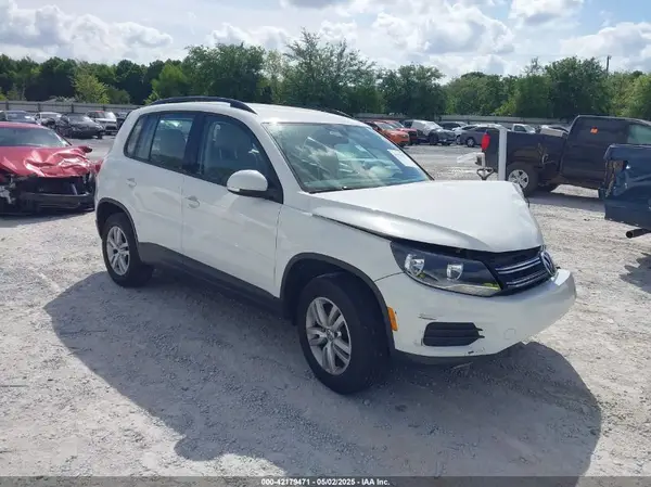 WVGAV7AX9HK001055 2017 VOLKSWAGEN TIGUAN - Image 1