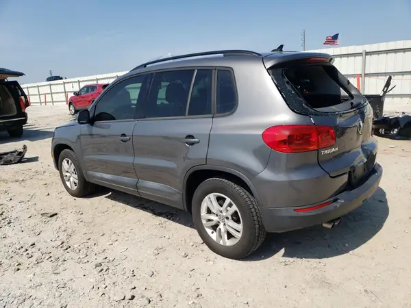 WVGAV7AX9HK018499 2017 VOLKSWAGEN TIGUAN - Image 2