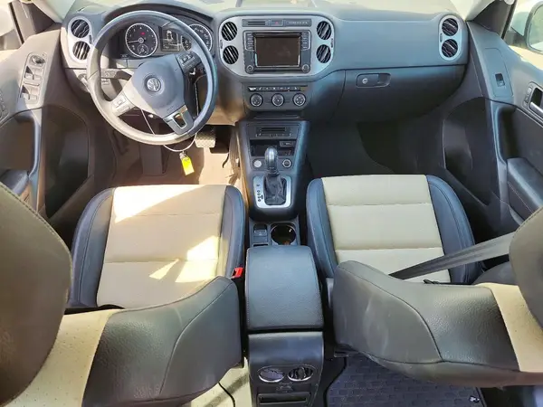 WVGAV7AX9HK018678 2017 VOLKSWAGEN TIGUAN - Image 8