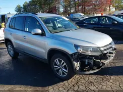WVGAV7AX9HK027199 2017 VOLKSWAGEN TIGUAN