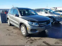 WVGAV7AX9HK027672 2017 VOLKSWAGEN TIGUAN