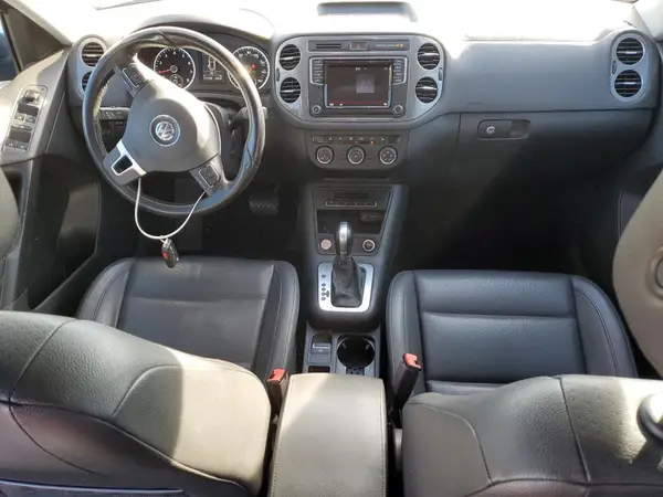 WVGAV7AX9HK031107 2017 VOLKSWAGEN TIGUAN - Image 8