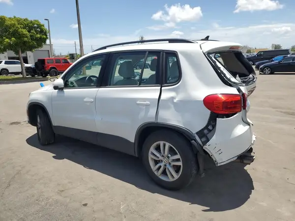 WVGAV7AX9HK034380 2017 VOLKSWAGEN TIGUAN - Image 2
