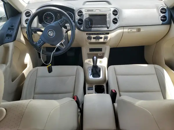 WVGAV7AX9HK034380 2017 VOLKSWAGEN TIGUAN - Image 8