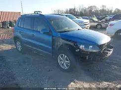 WVGAV7AX9HK035559 2017 VOLKSWAGEN TIGUAN