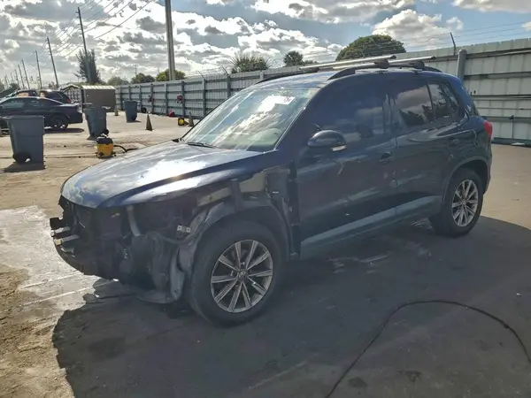 WVGAV7AX9HK043323 2017 VOLKSWAGEN TIGUAN - Image 1