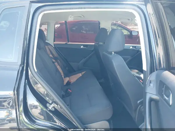 WVGAV7AX9HK043743 2017 VOLKSWAGEN TIGUAN - Image 8