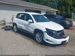 WVGAV7AX9HK051552 2017 VOLKSWAGEN TIGUAN