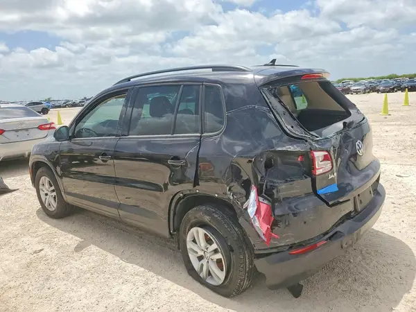 WVGAV7AX9HW512533 2017 VOLKSWAGEN TIGUAN - Image 2