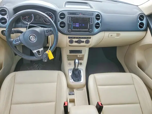 WVGAV7AX9HW512533 2017 VOLKSWAGEN TIGUAN - Image 8