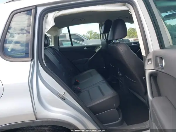 WVGAV7AXXGK000494 2016 VOLKSWAGEN TIGUAN - Image 8
