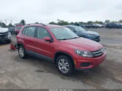 WVGAV7AXXGW087113 2016 VOLKSWAGEN TIGUAN