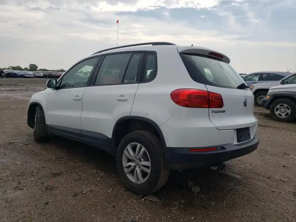 WVGAV7AXXGW519473 2016 VOLKSWAGEN TIGUAN - Image 2