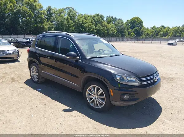 WVGAV7AXXGW523278 2016 VOLKSWAGEN TIGUAN - Image 1