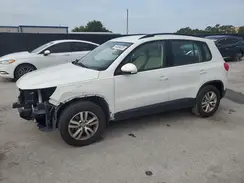 WVGAV7AXXGW525564 2016 VOLKSWAGEN TIGUAN