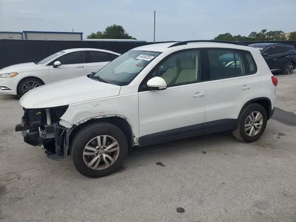 WVGAV7AXXGW525564 2016 VOLKSWAGEN TIGUAN - Image 1