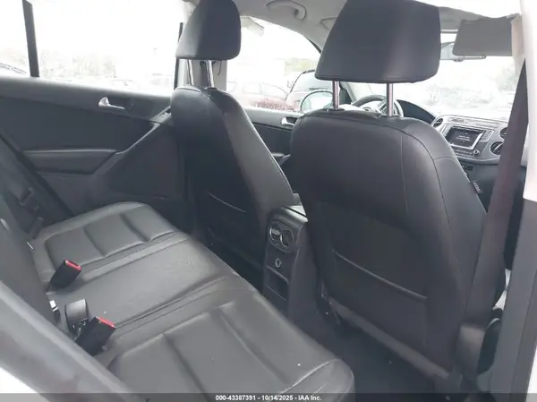 WVGAV7AXXGW526892 2016 VOLKSWAGEN TIGUAN - Image 8