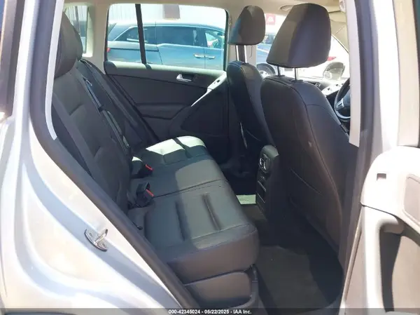WVGAV7AXXGW537679 2016 VOLKSWAGEN TIGUAN - Image 8