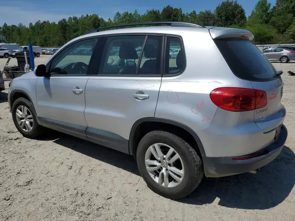 WVGAV7AXXGW544566 2016 VOLKSWAGEN TIGUAN - Image 2
