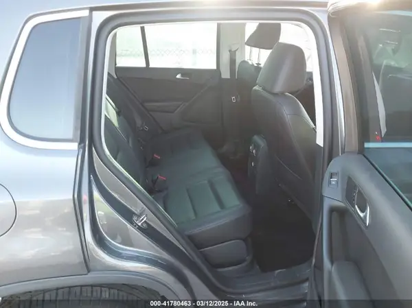 WVGAV7AXXGW552585 2016 VOLKSWAGEN TIGUAN - Image 8