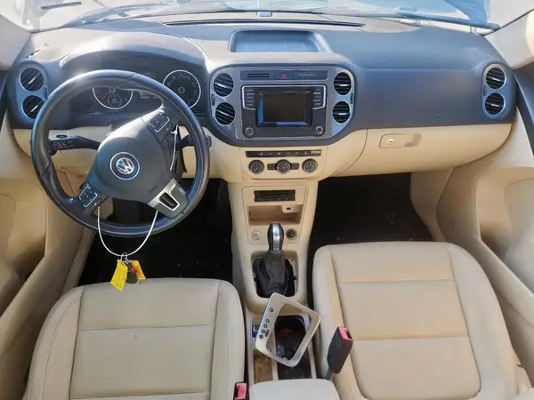 WVGAV7AXXGW553137 2016 VOLKSWAGEN TIGUAN - Image 8
