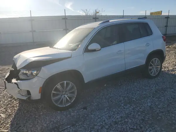 WVGAV7AXXGW555793 2016 VOLKSWAGEN TIGUAN - Image 1