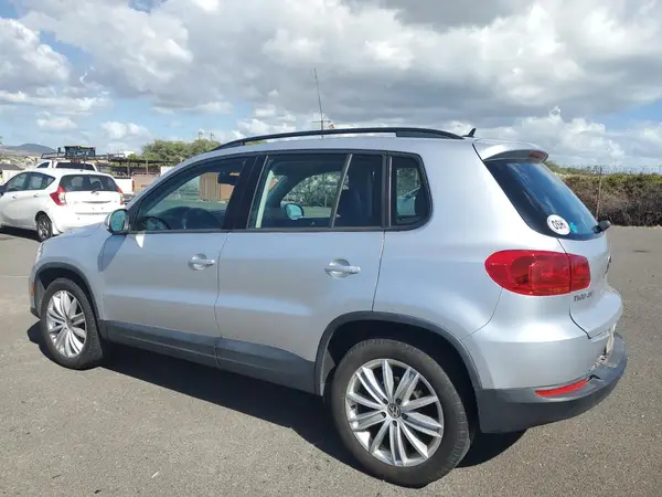 WVGAV7AXXGW559567 2016 VOLKSWAGEN TIGUAN - Image 2
